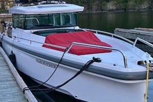 37ft Axopar Yacht For Sale
