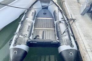 37ft Axopar Yacht For Sale