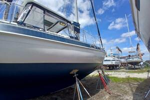 Aloha 41ft Morgan Yacht For Sale