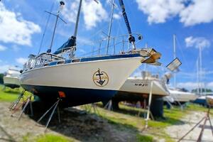 Aloha 41ft Morgan Yacht For Sale