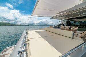 2017 Azimut 77S thumbnail 37