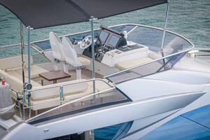 2017 Azimut 77 