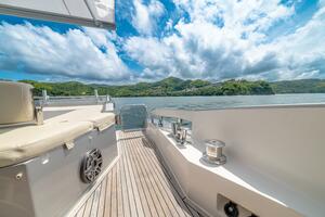 2017 Azimut 77 