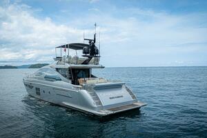 2017 Azimut 77 