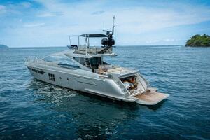 2017 Azimut 77 