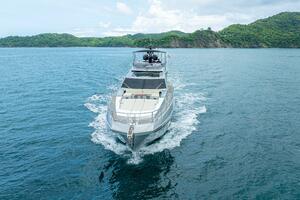2017 Azimut 77 