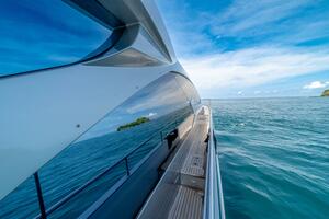 2017 Azimut 77 