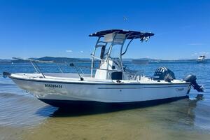 20ft Boston Whaler Yacht For Sale