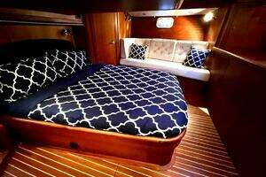2000 Farr Pilothouse thumbnail 15
