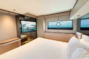 2024 Ferretti Yachts 580 thumbnail 39