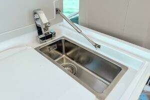 2024 Ferretti Yachts 580 thumbnail 28