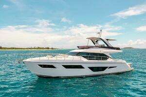 2024 Ferretti Yachts 580 thumbnail 4