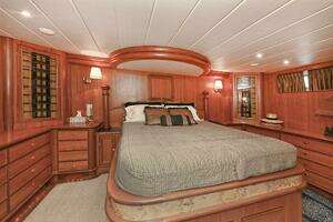 2002 Grand Alaskan Flushdeck thumbnail 38