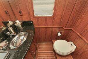 2002 Grand Alaskan Flushdeck thumbnail 25