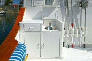 2002 Grand Alaskan Flushdeck thumbnail 7
