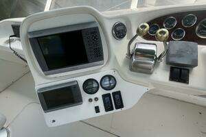 2000 Sea Ray 380 Aft Cabin thumbnail 18