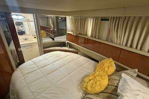 2000 Sea Ray 380 Aft Cabin thumbnail 39