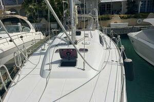 HYDRO THERAPY 50ft Beneteau Yacht For Sale