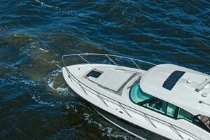 2022 Tiara Sport 43 LE
