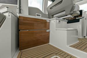 2022 Tiara Sport 43 LE