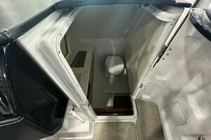 29ft Four Winns Yacht For Sale