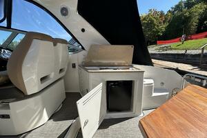 35ft Sea Ray Yacht For Sale