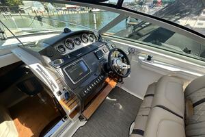 35ft Sea Ray Yacht For Sale