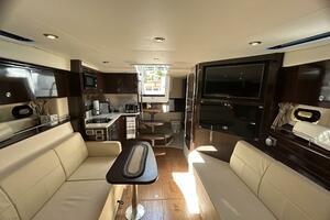 35ft Sea Ray Yacht For Sale