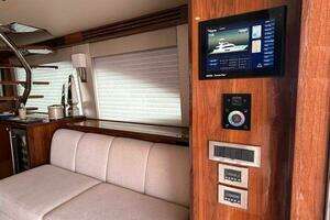 2019 Viking Motor Yacht thumbnail 12