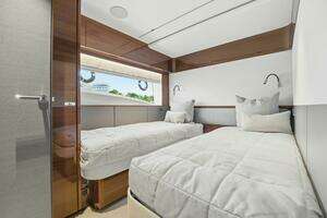 2025 Princess Y95 thumbnail 54