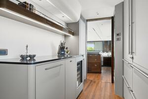 Princess Y95 JUST  PERFECT - Galley