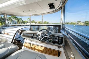 Princess Y95 JUST  PERFECT -Fly Bridge Helm