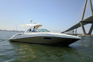 100MILL 35ft Sea Ray Yacht For Sale