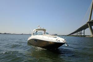 100MILL 35ft Sea Ray Yacht For Sale