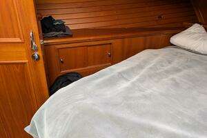2006 Grand Banks thumbnail 51