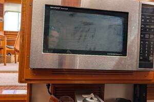 2006 Grand Banks thumbnail 32