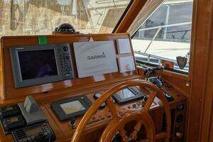 2006 Grand Banks thumbnail 6
