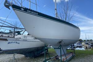 Morning Dove 35ft Hughes Columbia Yacht For Sale