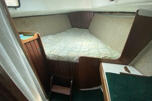 Morning Dove 35ft Hughes Columbia Yacht For Sale