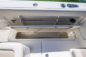 33ft Boston Whaler Yacht For Sale