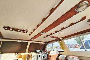2010 Eastern Casco Bay 35 Flybridge thumbnail 6
