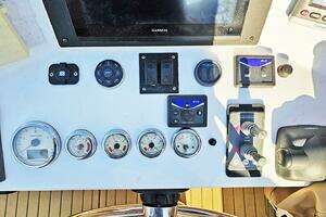 2010 Eastern Casco Bay 35 Flybridge thumbnail 28