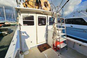 2010 Eastern Casco Bay 35 Flybridge thumbnail 15