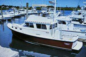2010 Eastern Casco Bay 35 Flybridge thumbnail 35