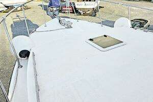 2010 Eastern Casco Bay 35 Flybridge thumbnail 19