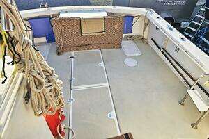 2010 Eastern Casco Bay 35 Flybridge thumbnail 16