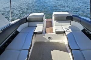 27ft Regal Yacht For Sale