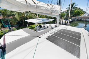 2017-lagoon-42-sail-9886474-20250729063038235-1.jpg