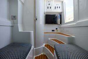 2009 Yellowfin thumbnail 50