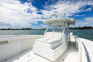 2009 Yellowfin thumbnail 46